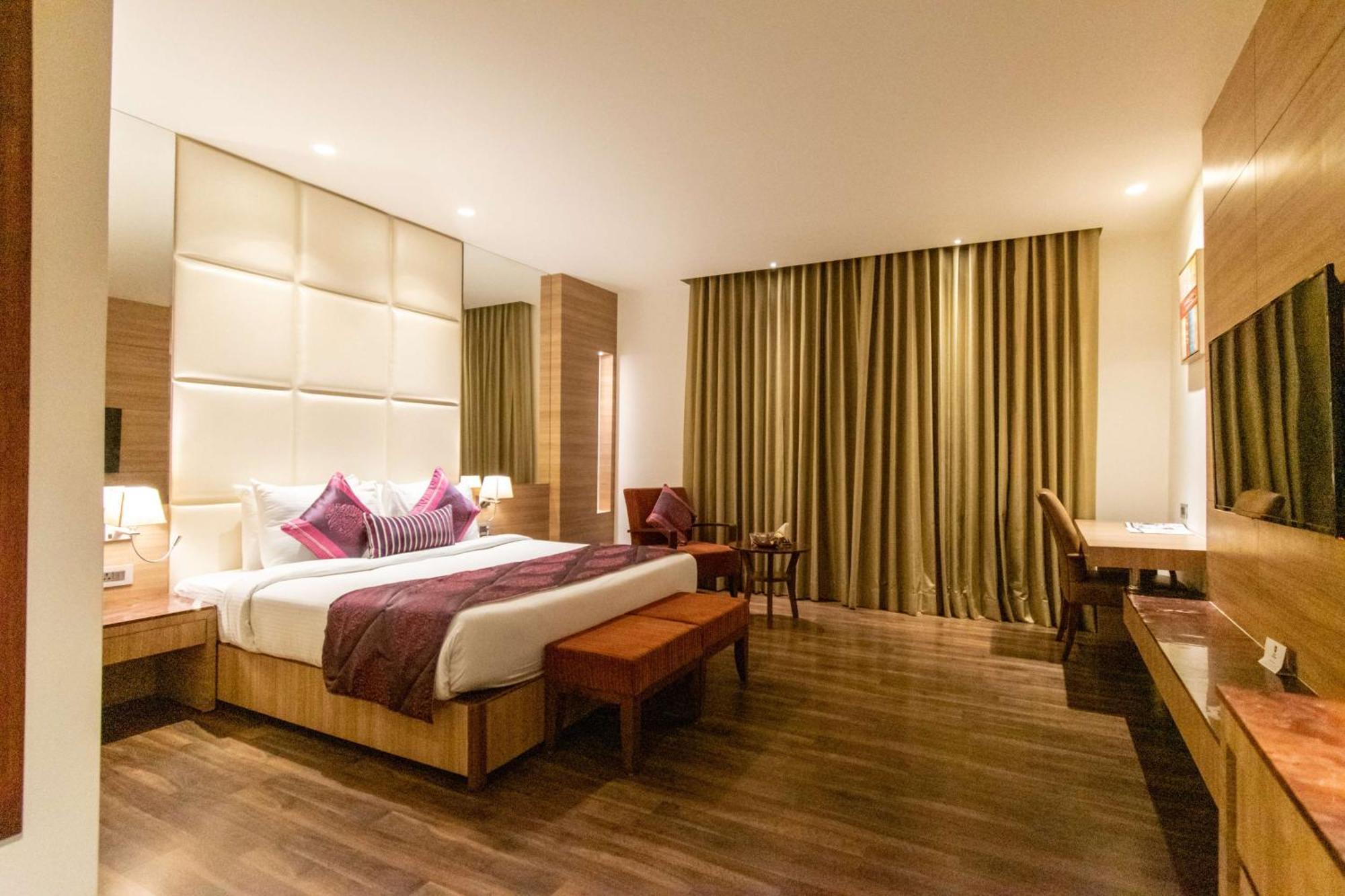Best Western La Vista Pathankot Ngoại thất bức ảnh